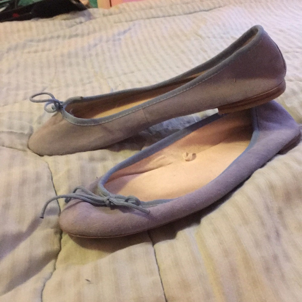 Flats - Picture 2 of 4
